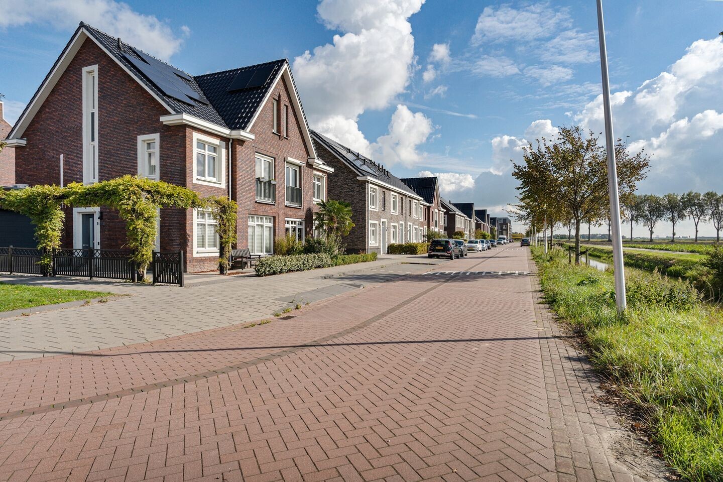 Twee-onder-één-kap te koop: Wilgenroos 9, Hazerswoude-Dorp