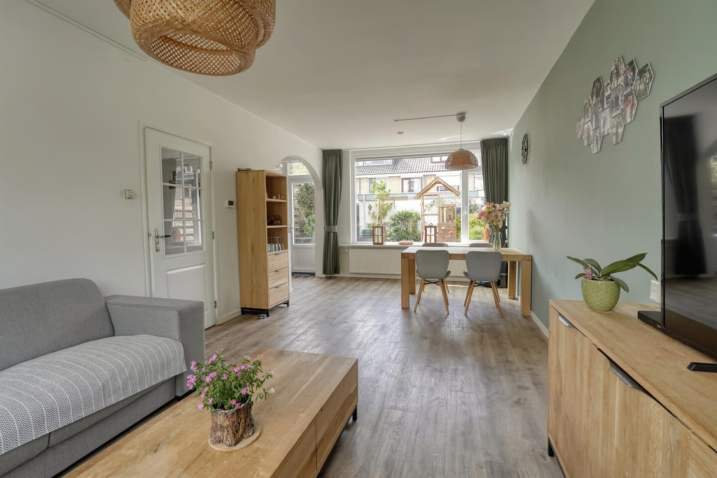 Tussenwoning te koop: Jacob Marisstraat 6, Hazerswoude-Dorp