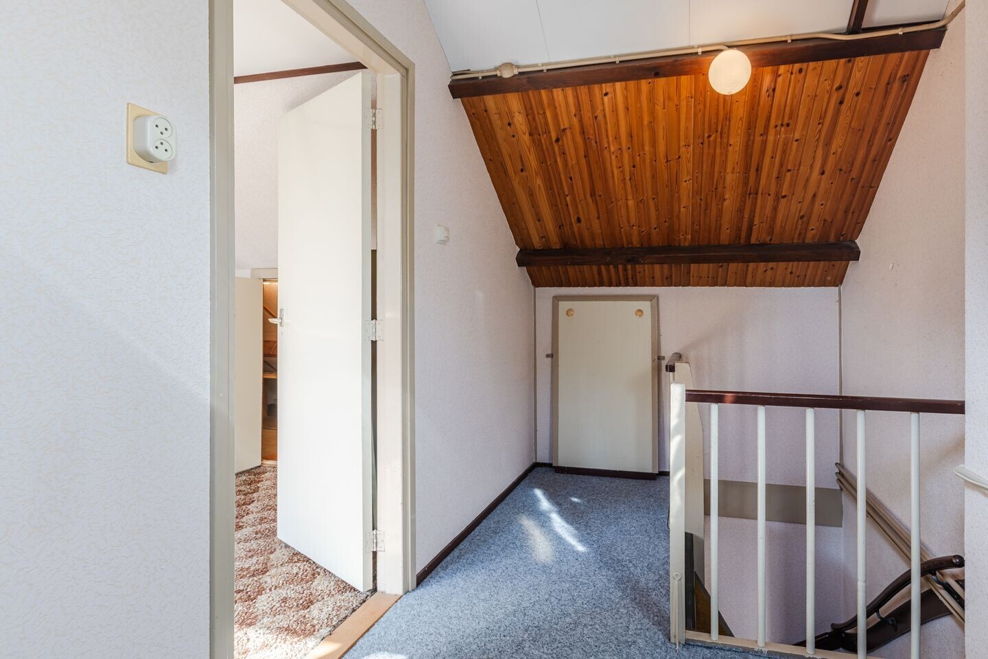 Tussenwoning te koop: Pieter Brueghelstraat 14, Hazerswoude-Dorp