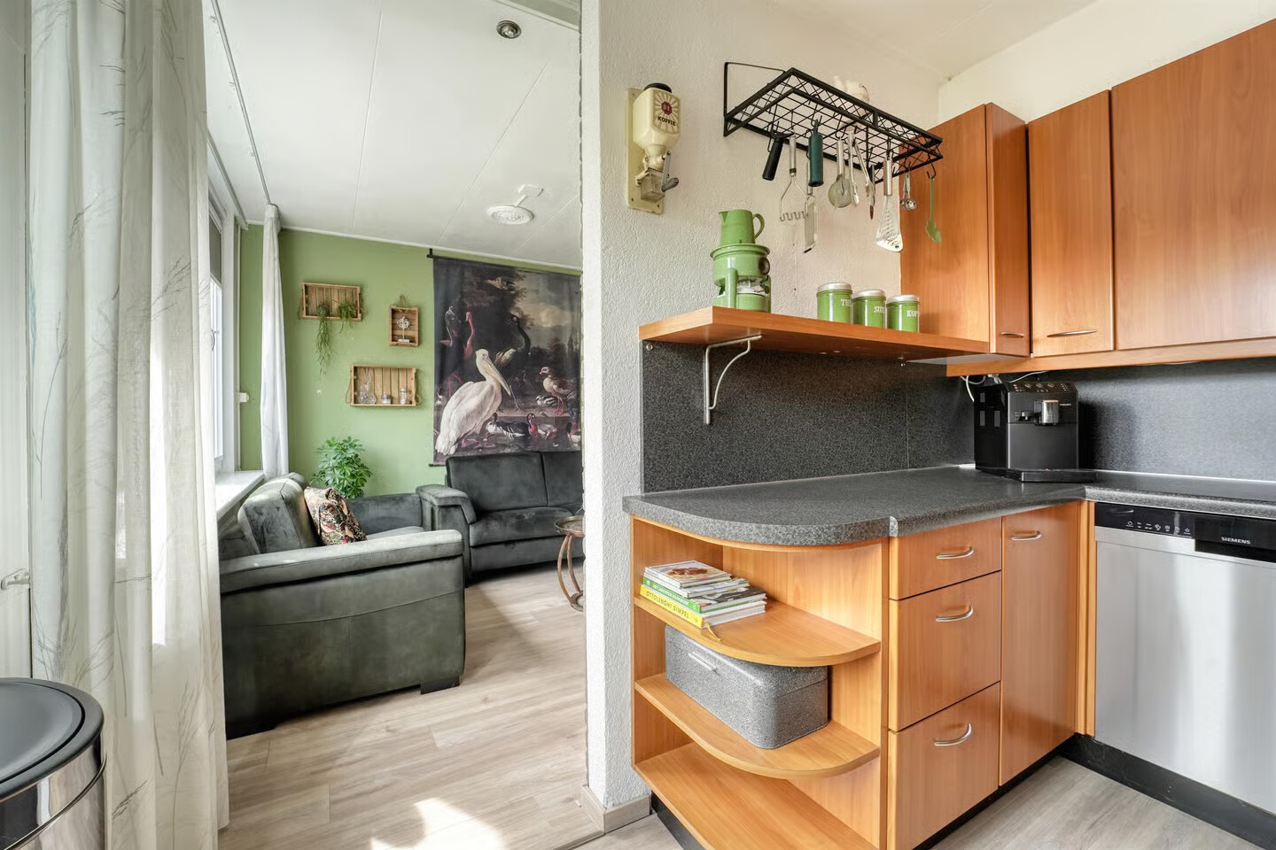 Tussenwoning te koop: Potgieterlaan 77, Hazerswoude-Rijndijk