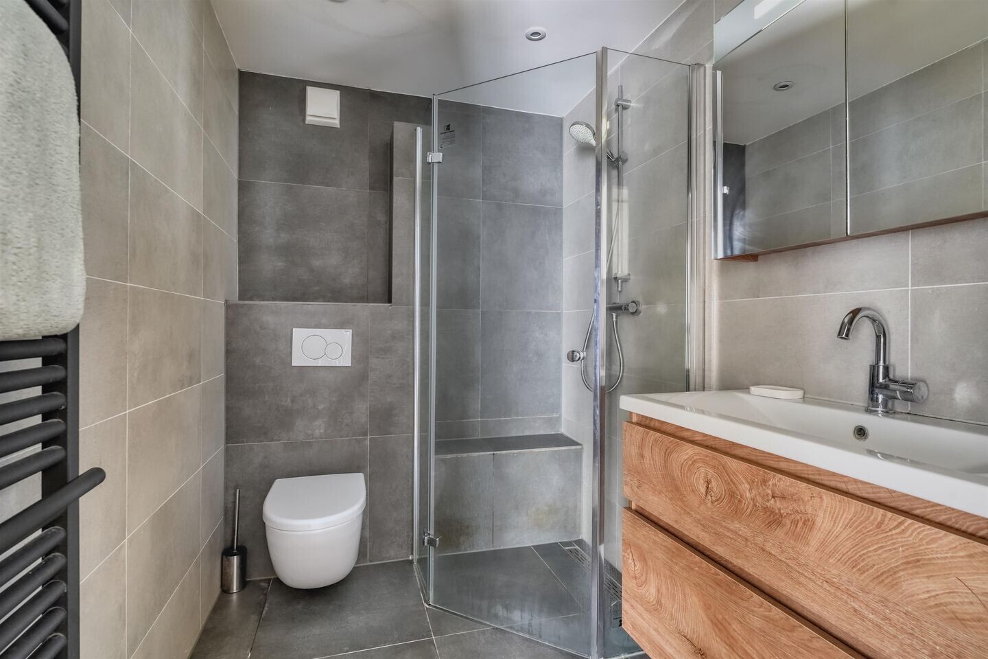 Tussenwoning te koop: Potgieterlaan 99, Hazerswoude-Rijndijk