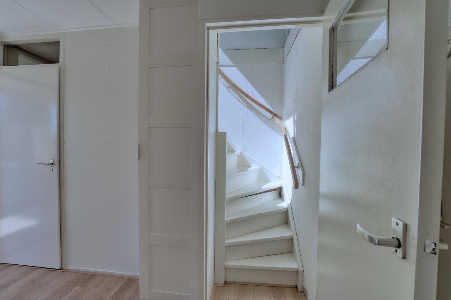 Tussenwoning te koop: Potgieterlaan 99, Hazerswoude-Rijndijk