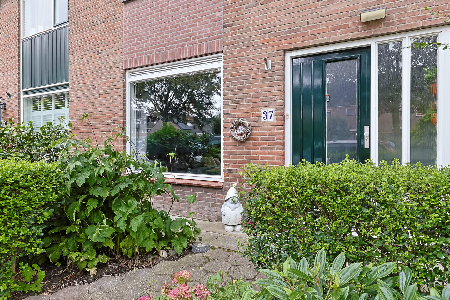 Tussenwoning te koop: Kerklaan 37, Koudekerk Aan Den Rijn