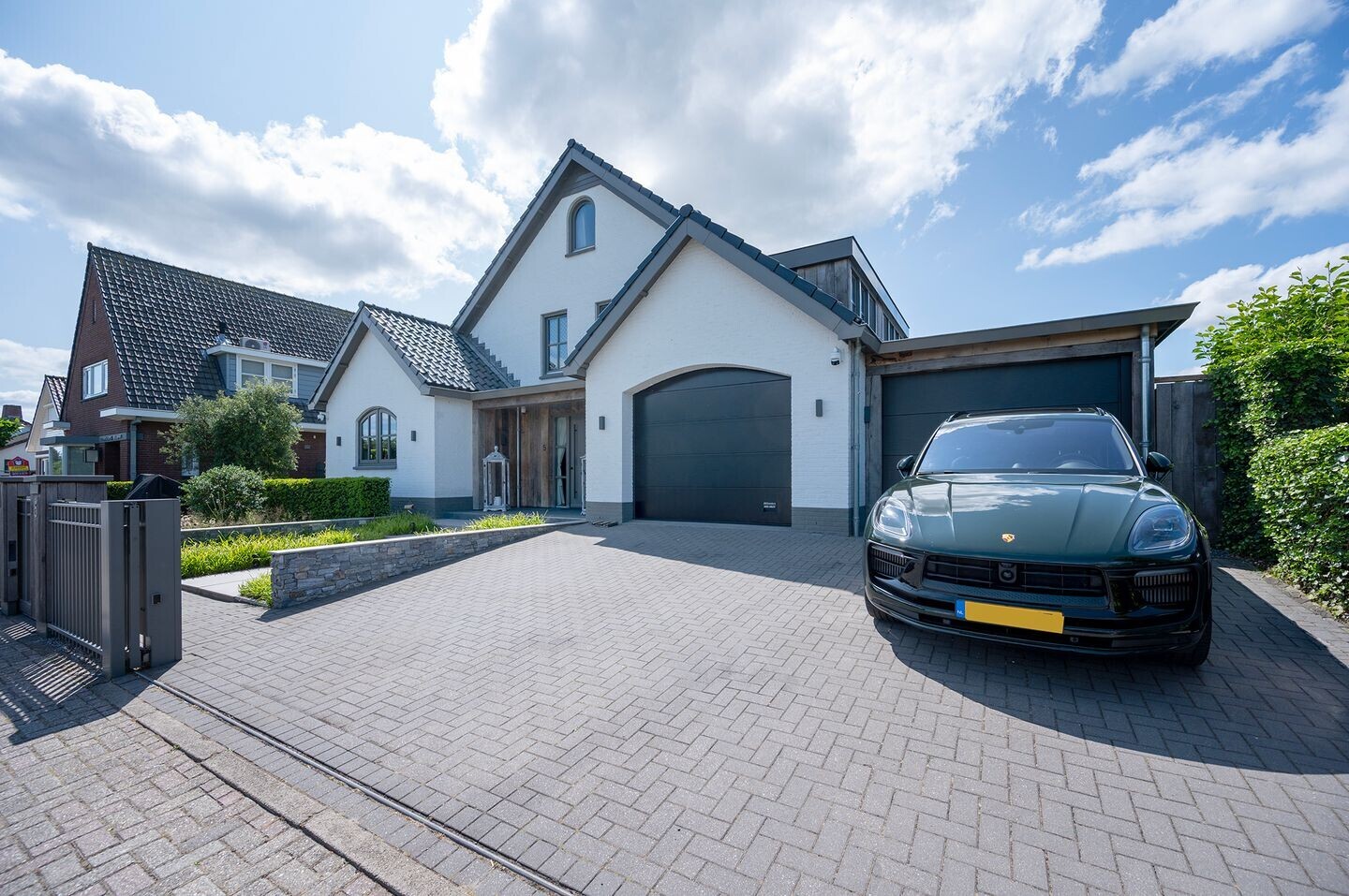 Vrijstaande woning te koop: Woubrugseweg 5, Alphen Aan Den Rijn