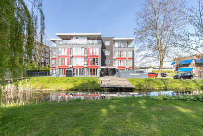 Halverwege 27