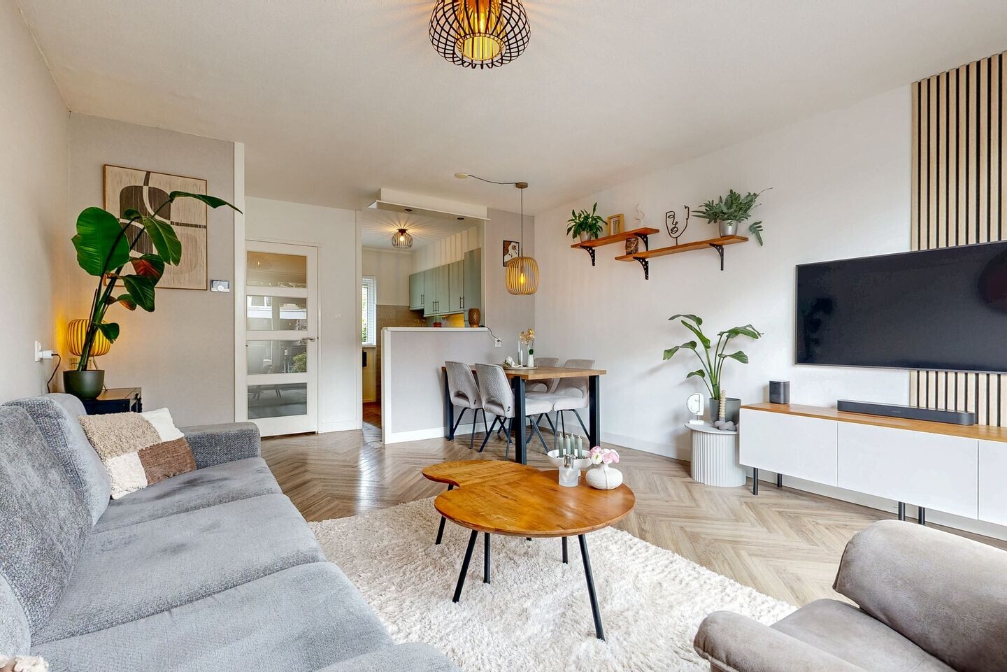 Tussenwoning te koop: Aalhorst 58, Alphen Aan Den Rijn