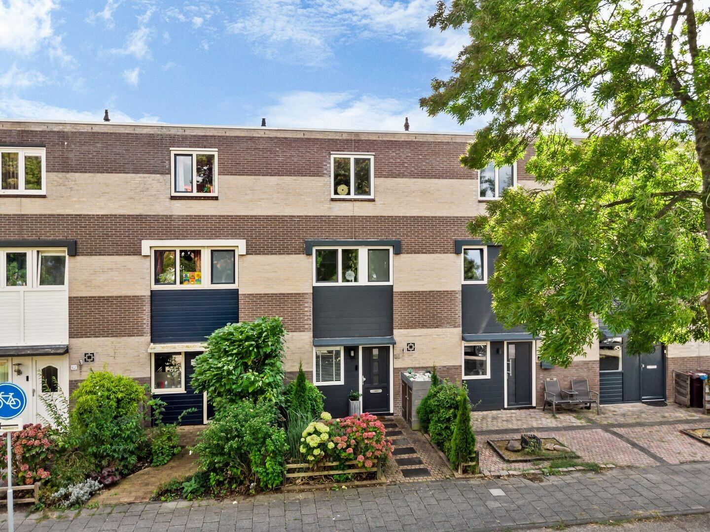 Tussenwoning te koop: Aalhorst 58, Alphen Aan Den Rijn