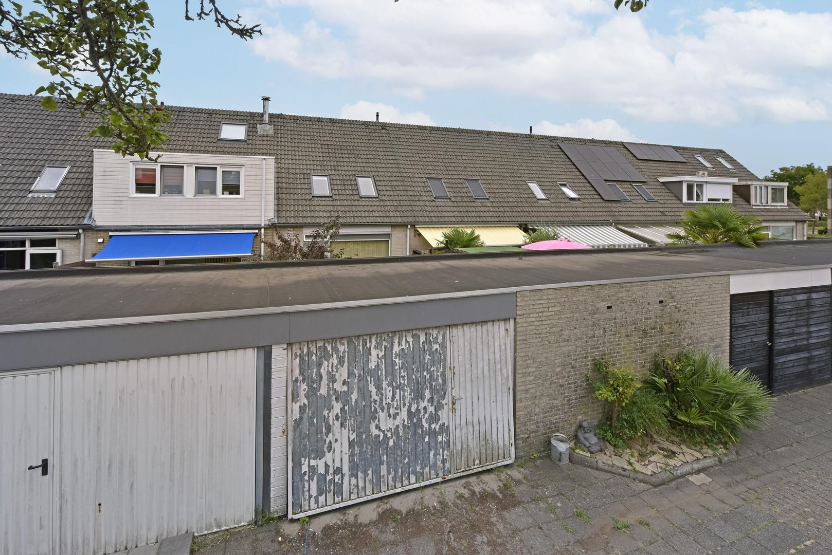 Tussenwoning te koop: Aalhorst 230, Alphen Aan Den Rijn