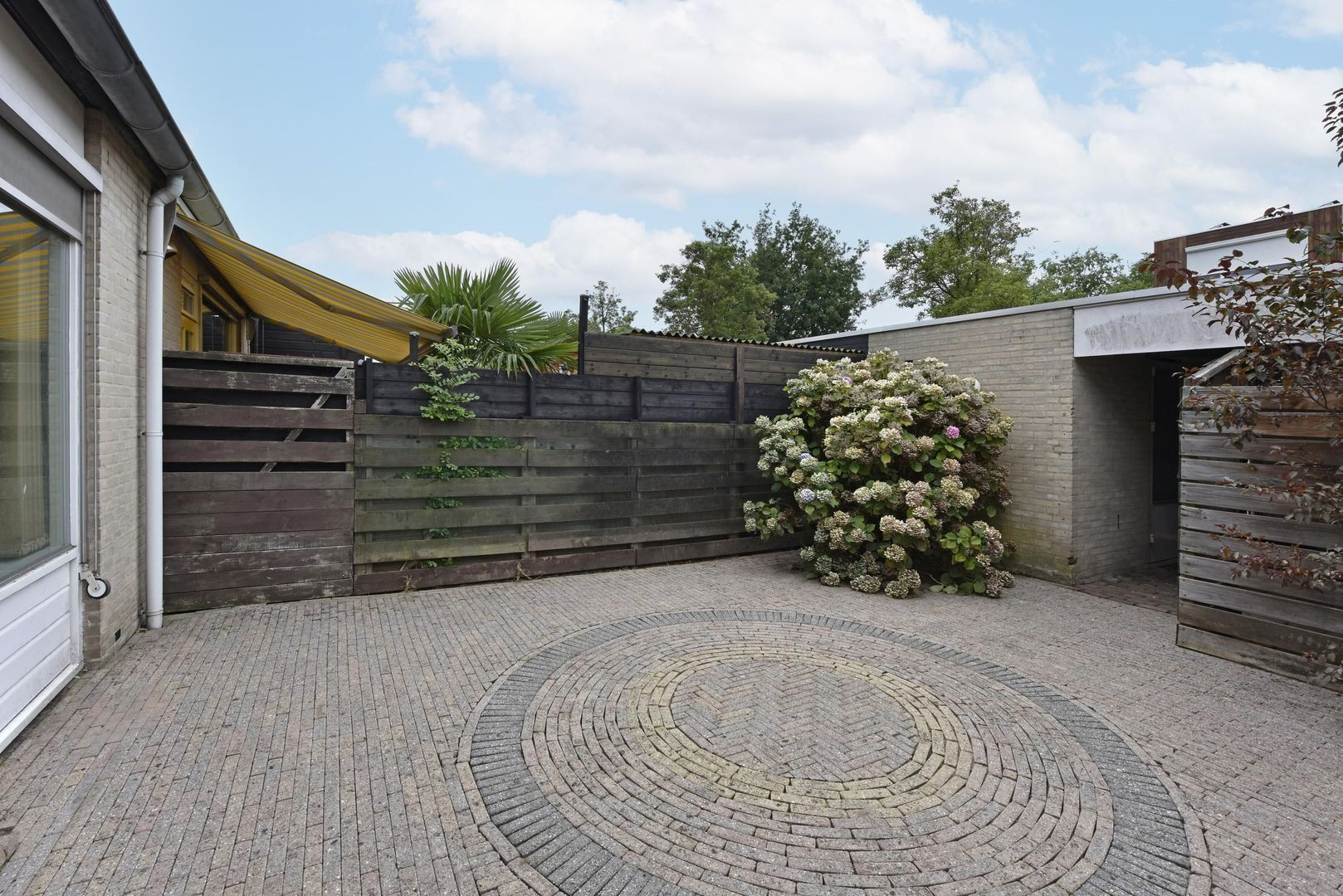 Tussenwoning te koop: Aalhorst 230, Alphen Aan Den Rijn