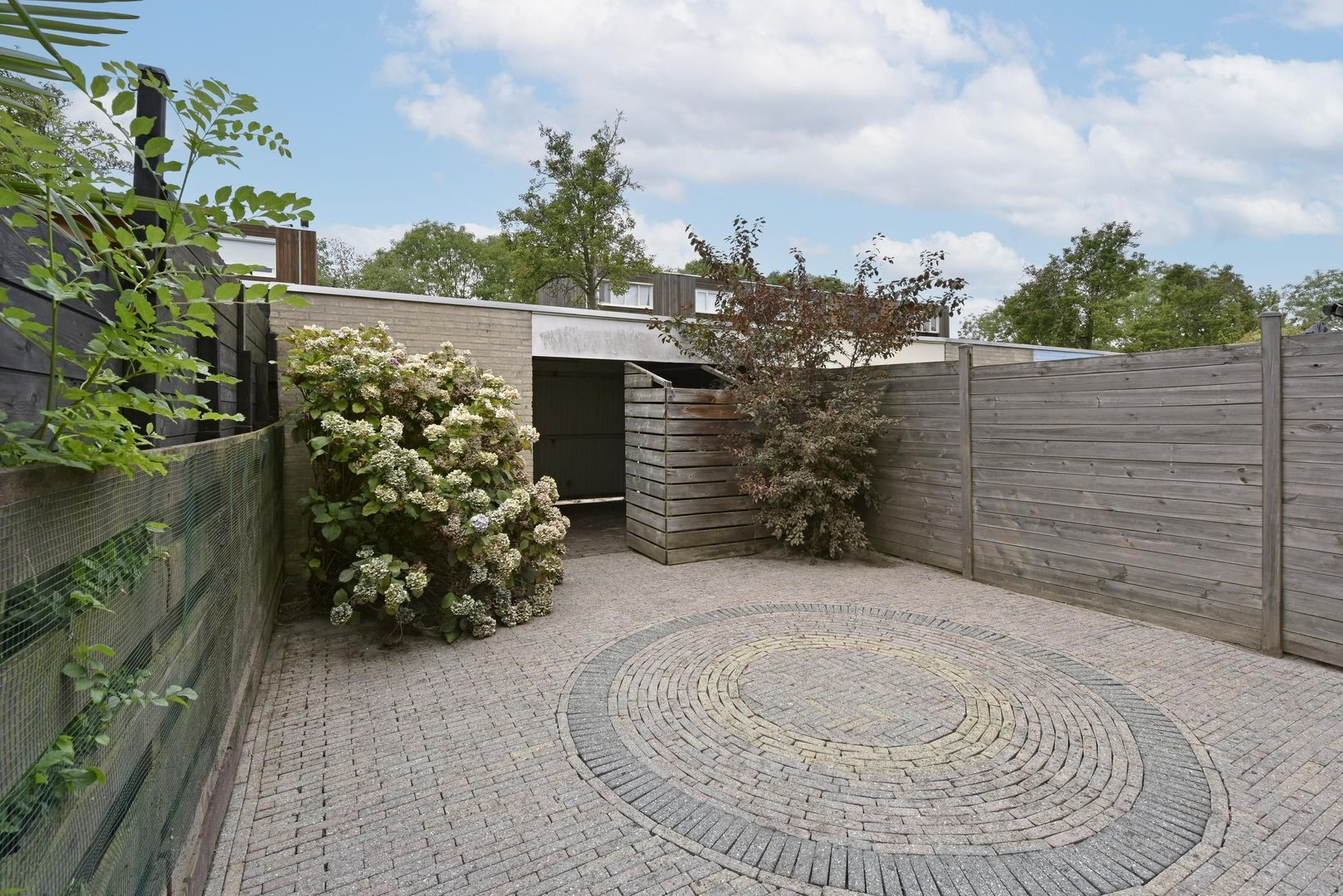 Tussenwoning te koop: Aalhorst 230, Alphen Aan Den Rijn