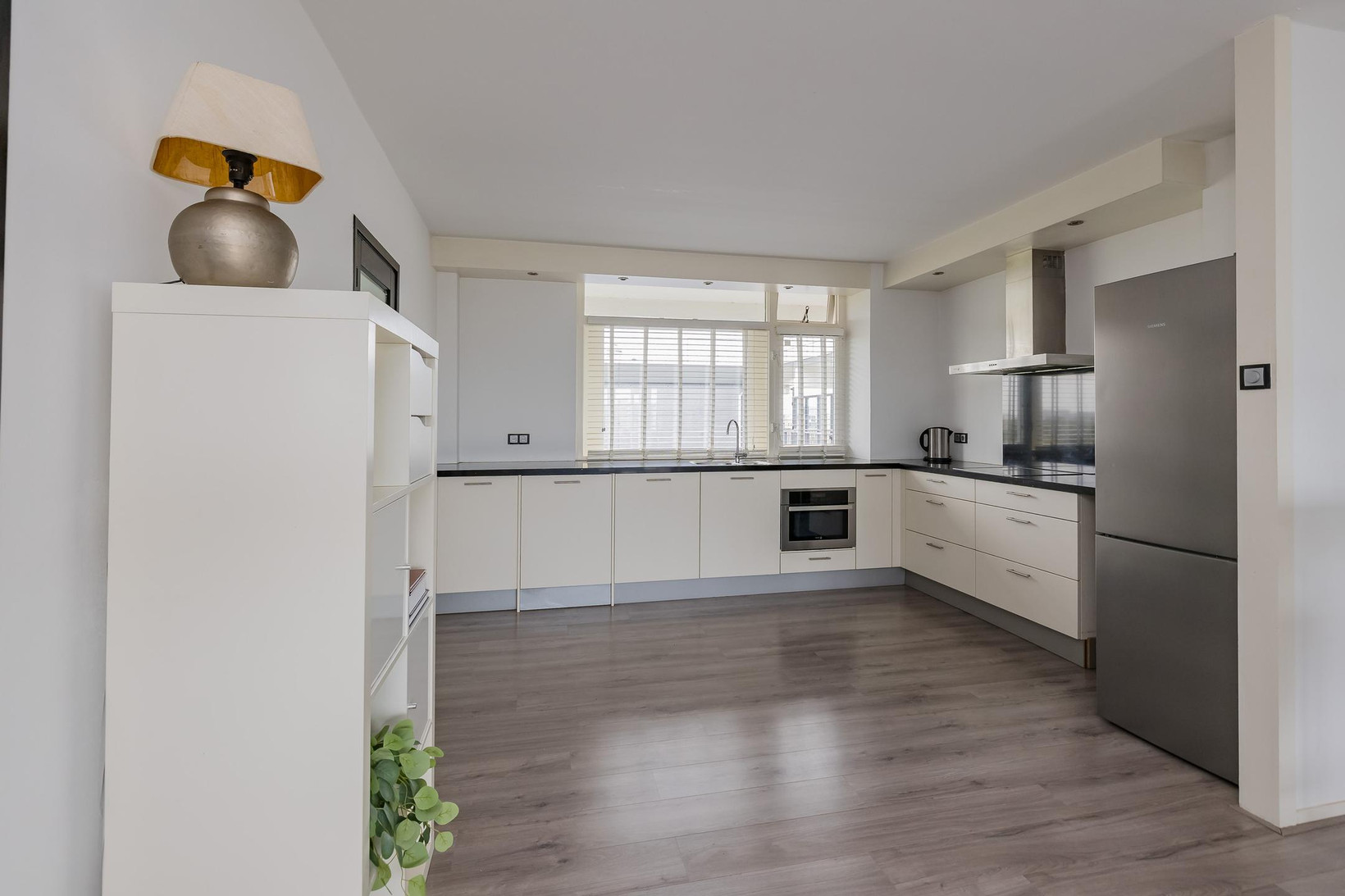 Appartement te koop: Plutostraat 180, Alphen Aan Den Rijn