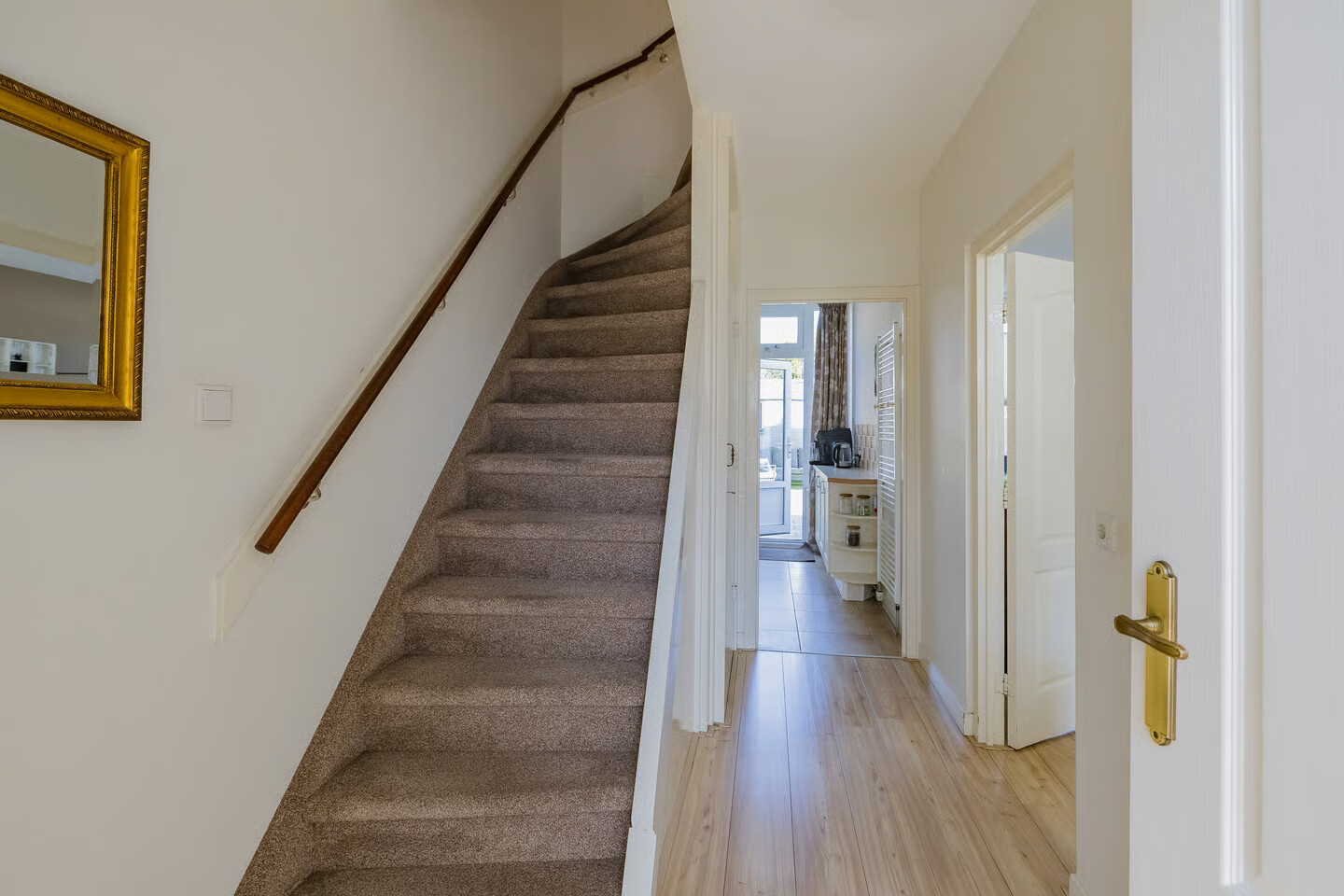 Tussenwoning te koop: Juweelstraat 66, Alphen Aan Den Rijn