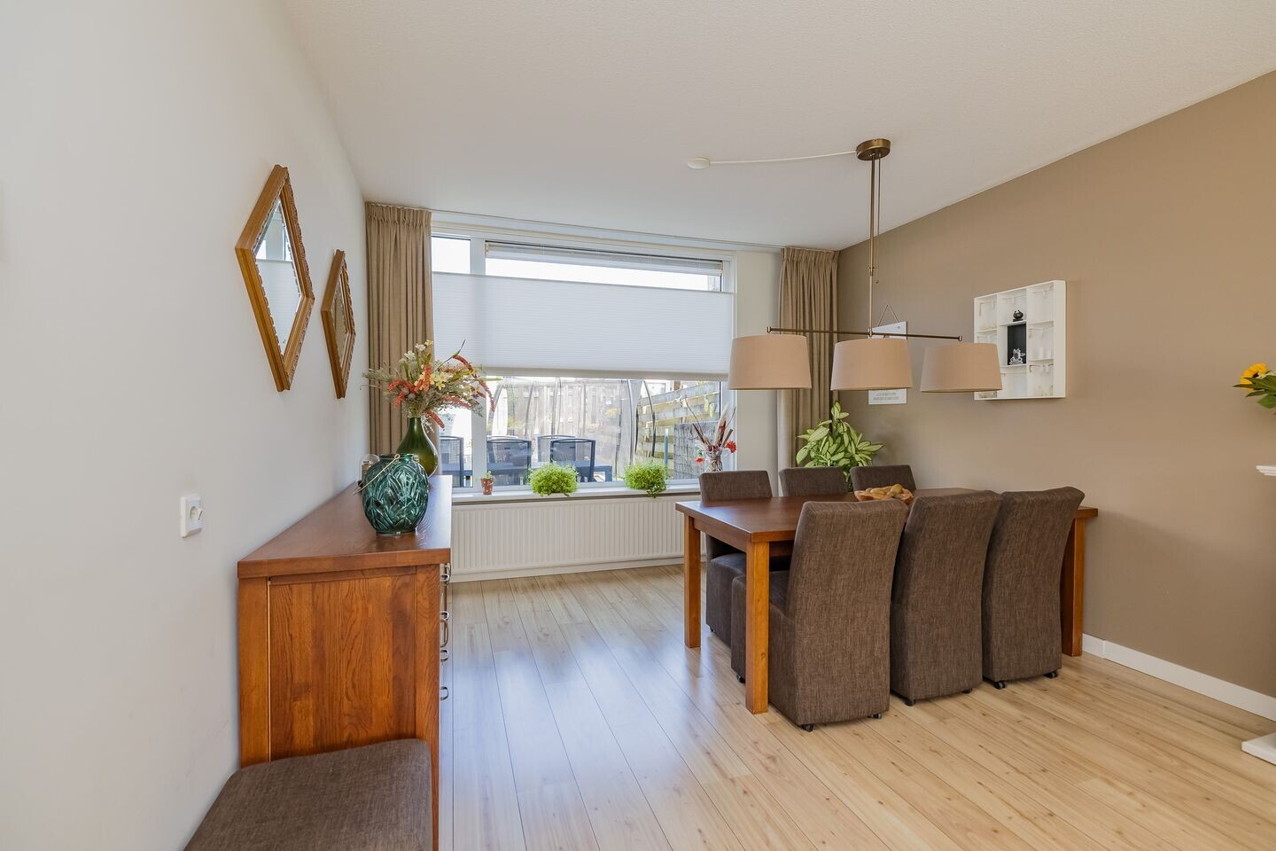 Tussenwoning te koop: Juweelstraat 66, Alphen Aan Den Rijn