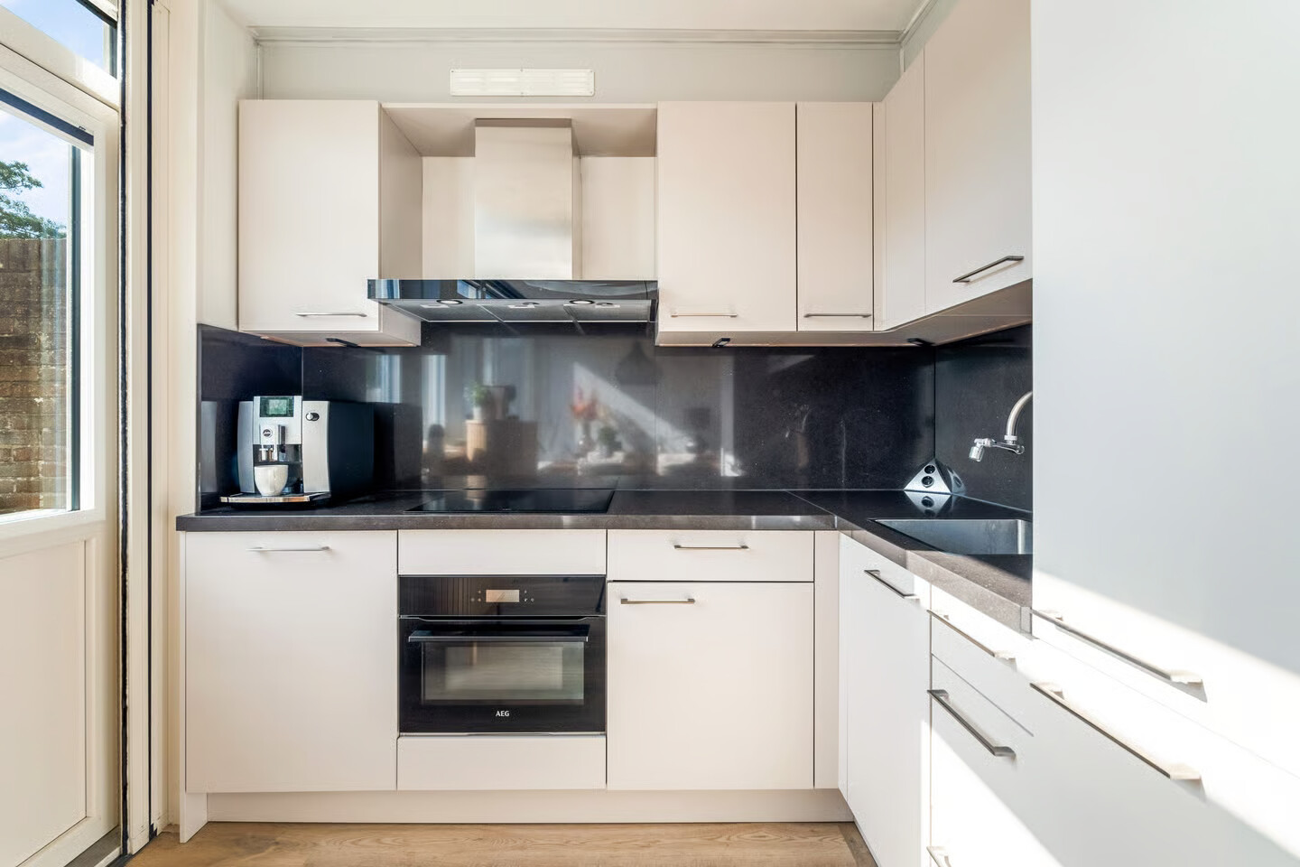 Tussenwoning te koop: Veldbloemweg 41, Alphen Aan Den Rijn