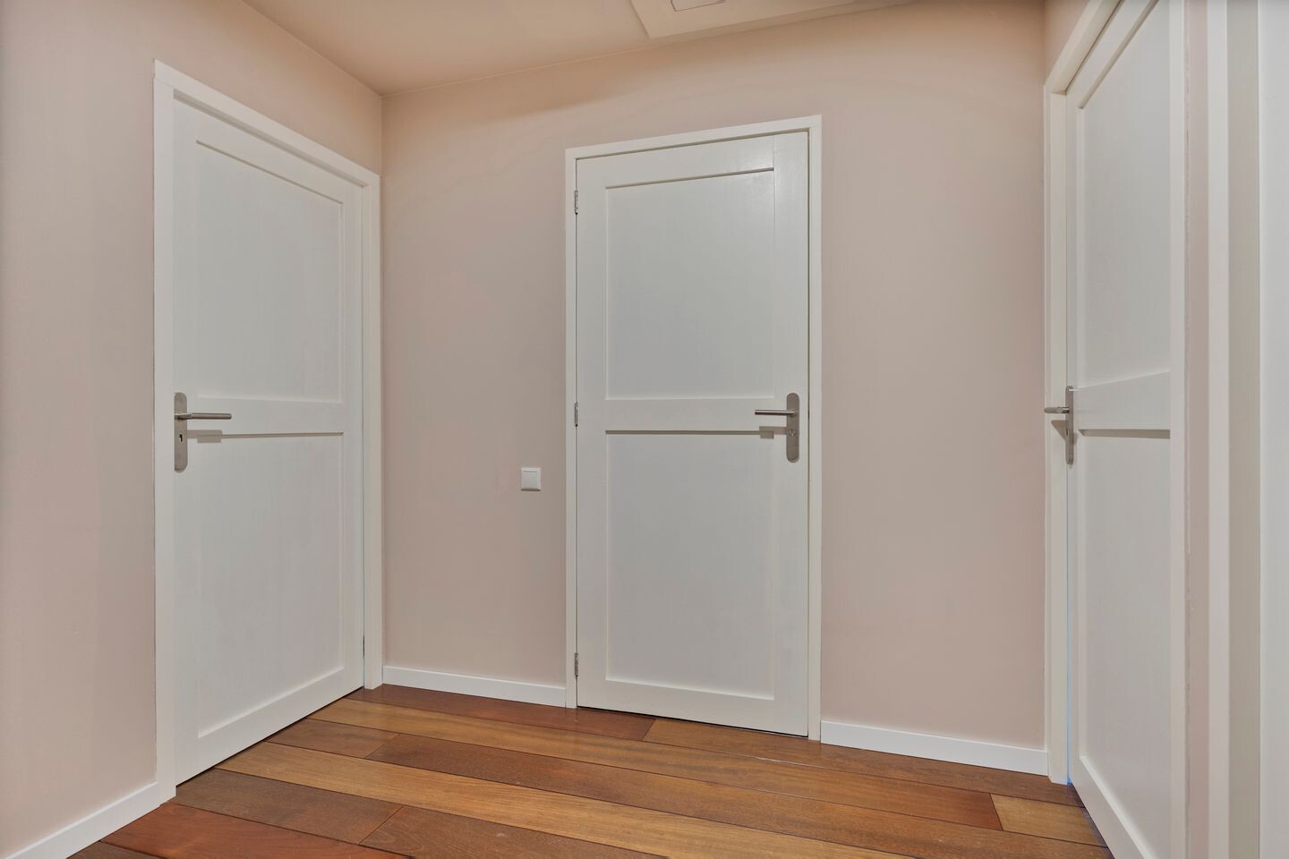 Tussenwoning te koop: Aardster 237, Alphen Aan Den Rijn