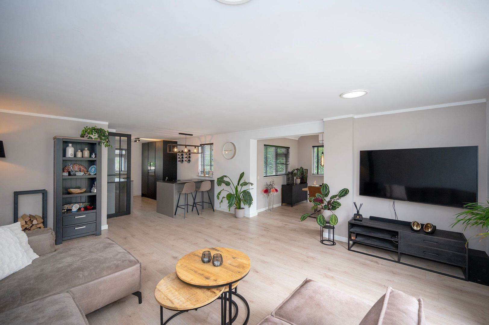 Hoekwoning te koop: Opaalstraat 7, Alphen Aan Den Rijn