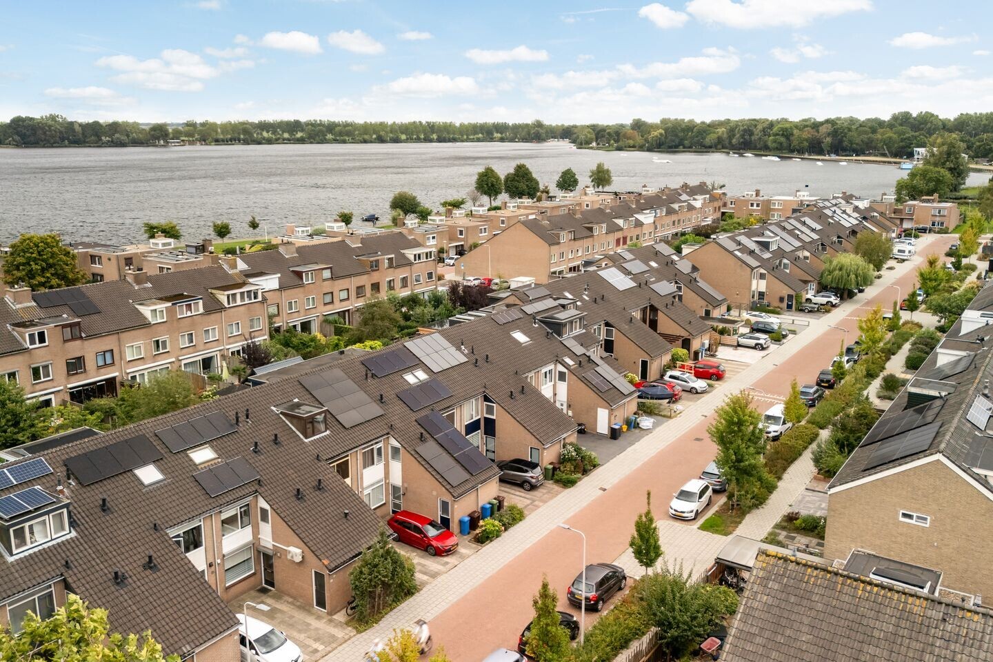Tussenwoning te koop: Saffierstraat 205, Alphen Aan Den Rijn