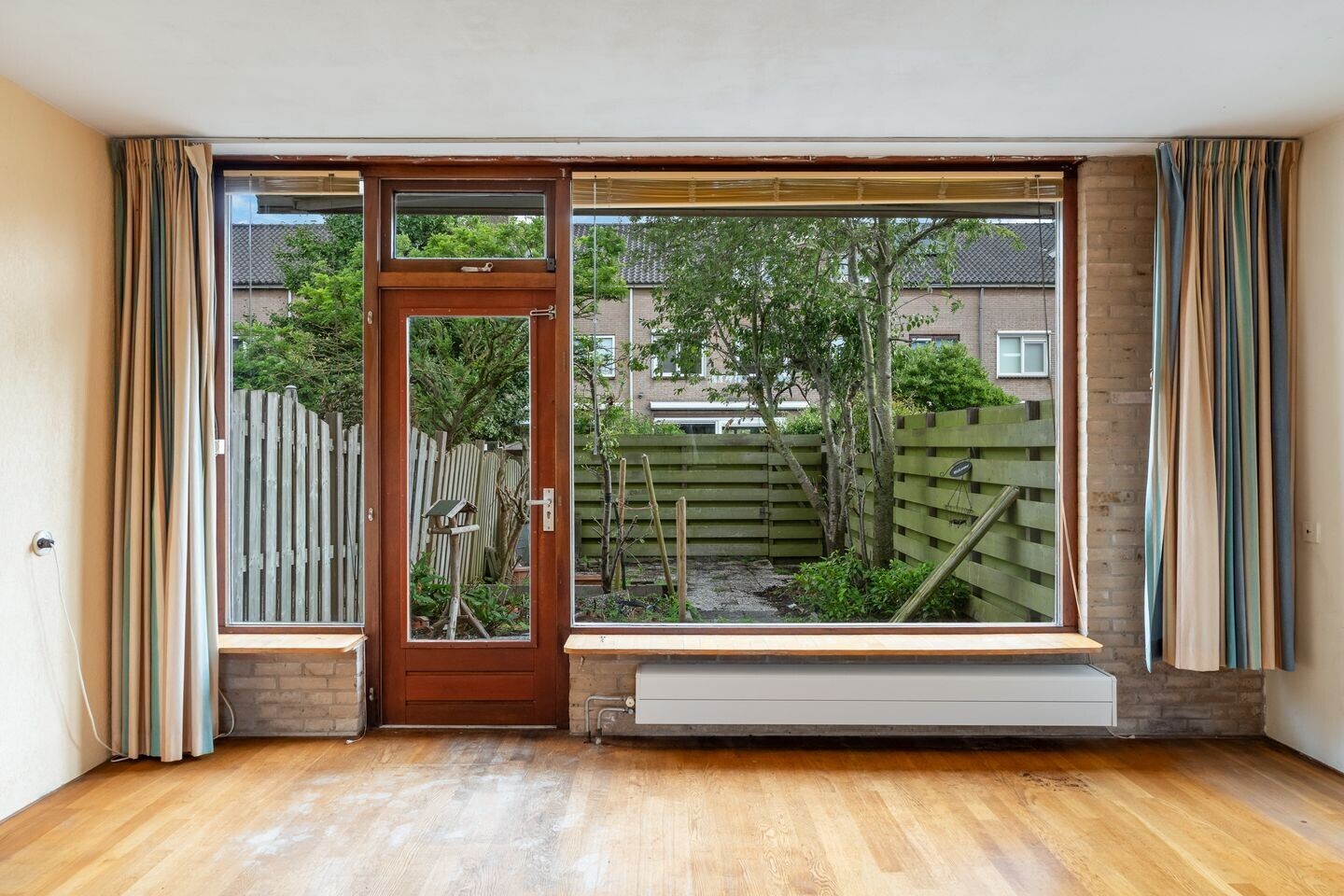 Tussenwoning te koop: Saffierstraat 205, Alphen Aan Den Rijn