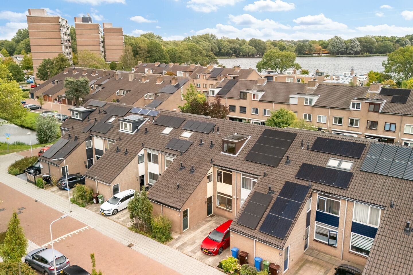 Tussenwoning te koop: Saffierstraat 205, Alphen Aan Den Rijn