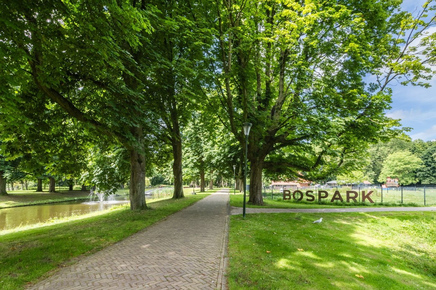 Appartement te koop: Charlotte de Bourbonstraat 42, Alphen Aan Den Rijn