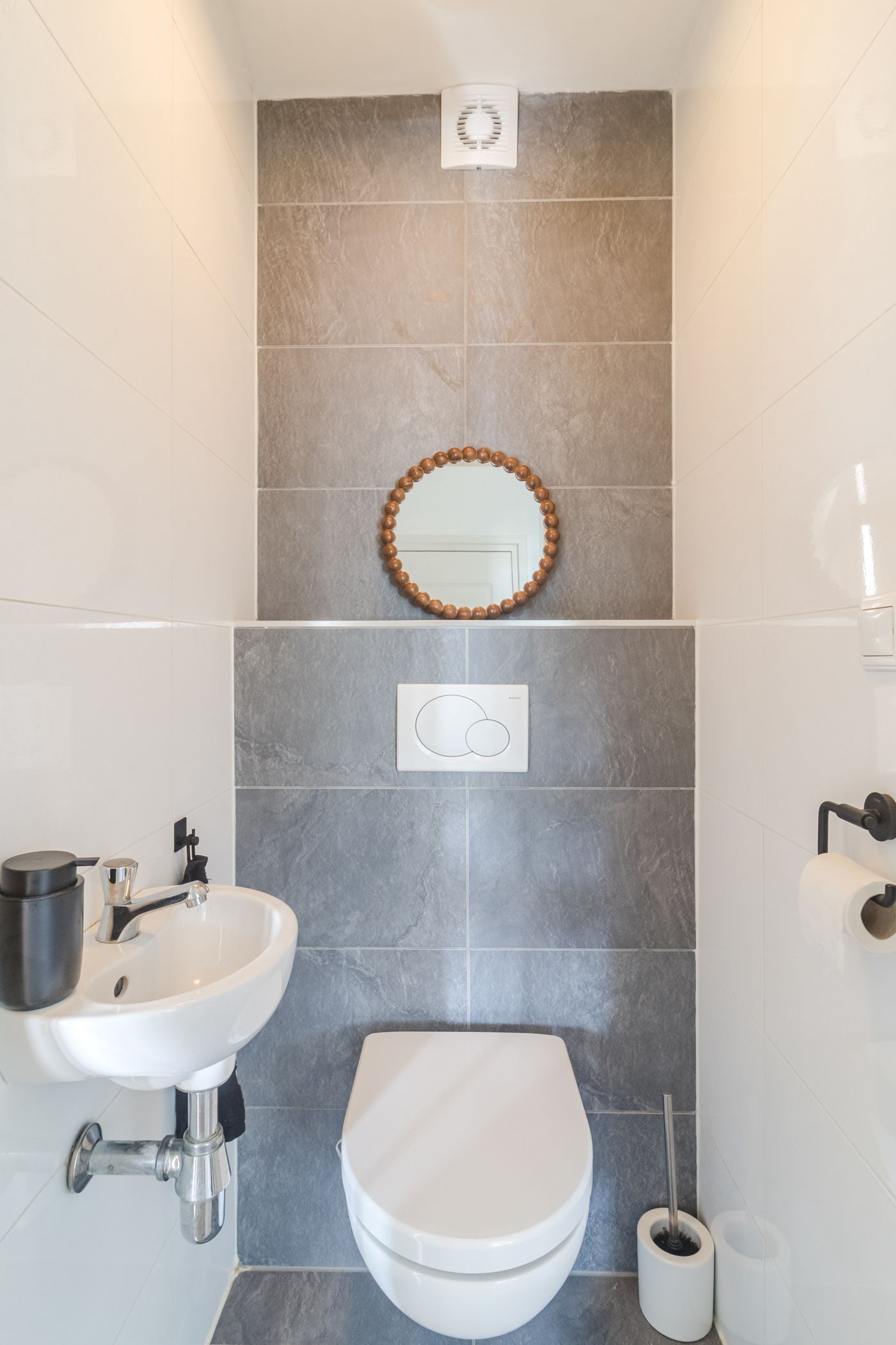 Appartement te koop: Charlotte de Bourbonstraat 42, Alphen Aan Den Rijn