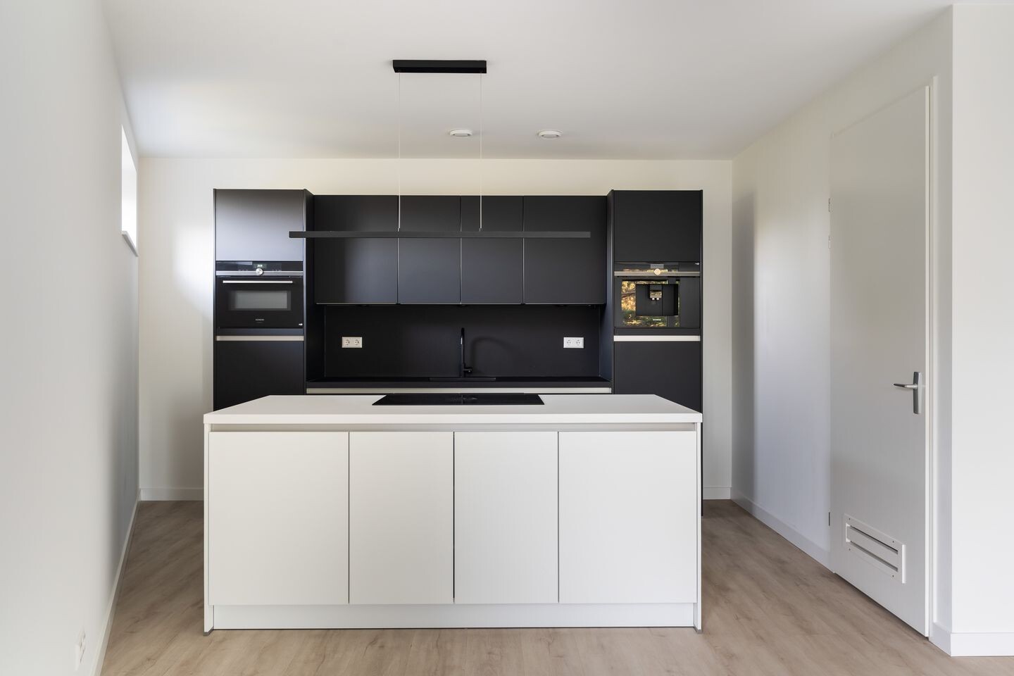 Appartement te koop: Abel Tasmanstraat 102, Alphen Aan Den Rijn