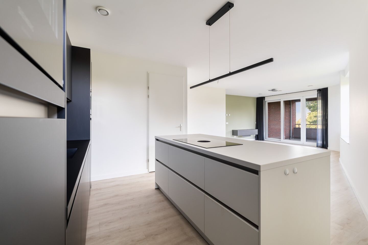 Appartement te koop: Abel Tasmanstraat 102, Alphen Aan Den Rijn