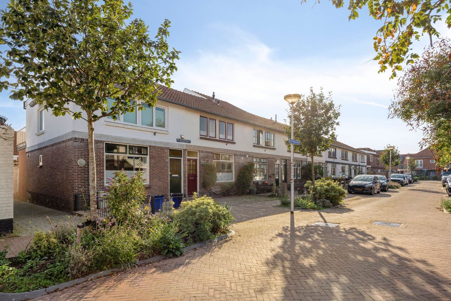 Tussenwoning te koop: De Ruijterstraat 29, Alphen Aan Den Rijn