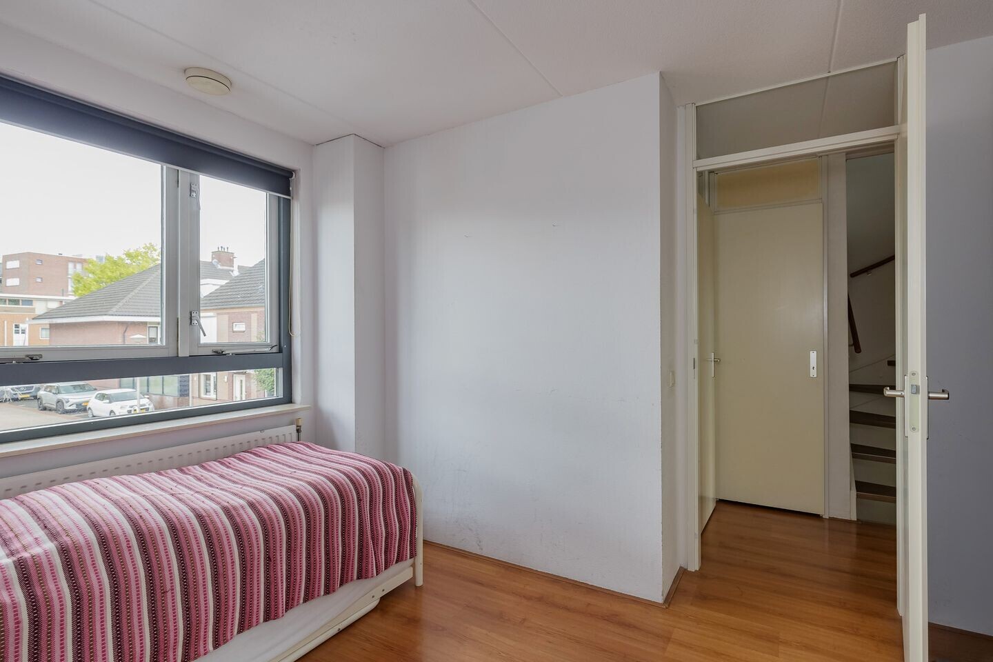 Tussenwoning te koop: Graaf Florisstraat 15, Alphen Aan Den Rijn
