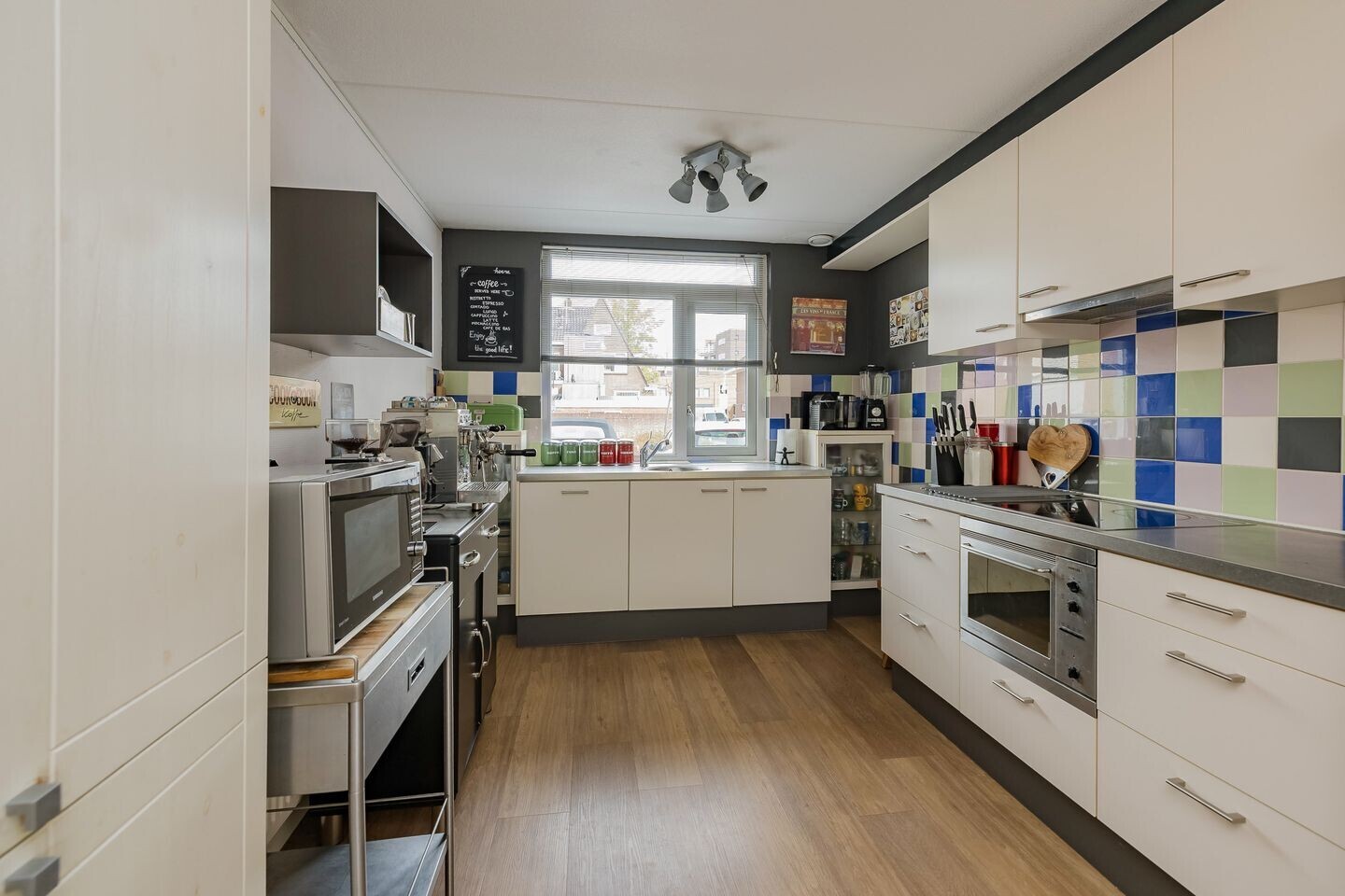 Tussenwoning te koop: Graaf Florisstraat 15, Alphen Aan Den Rijn