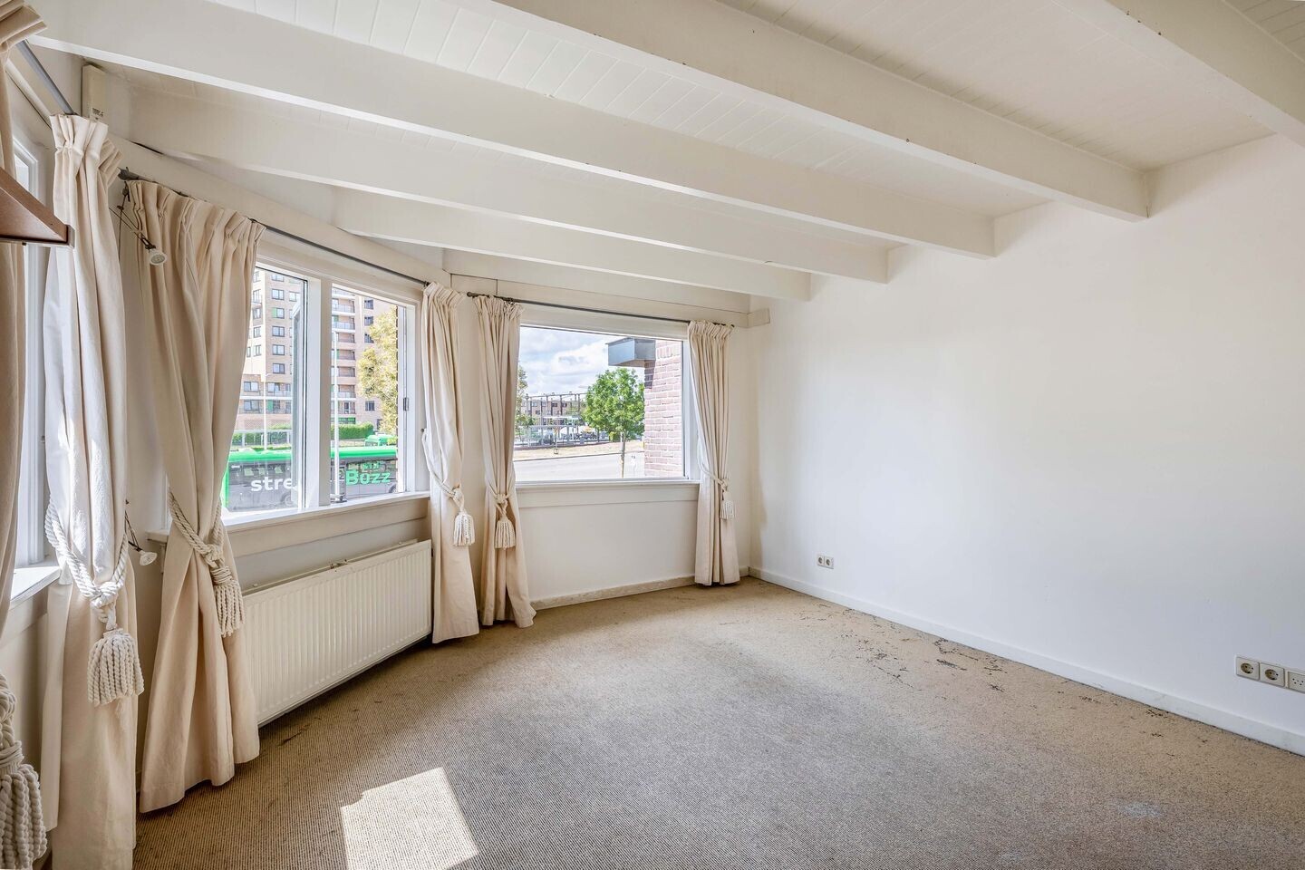 Tussenwoning te koop: Zaalbergstraat 62, Alphen Aan Den Rijn