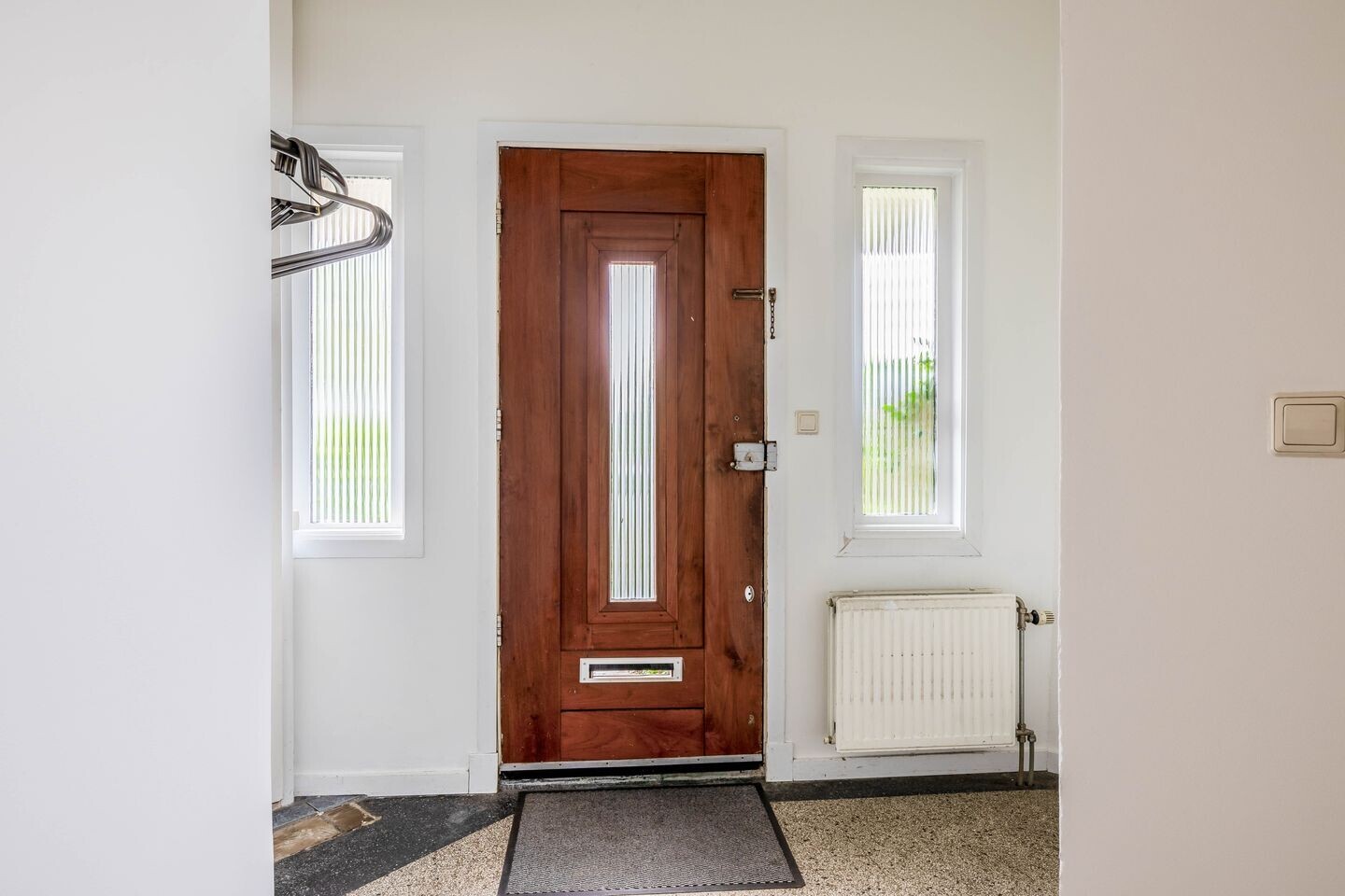 Tussenwoning te koop: Zaalbergstraat 62, Alphen Aan Den Rijn