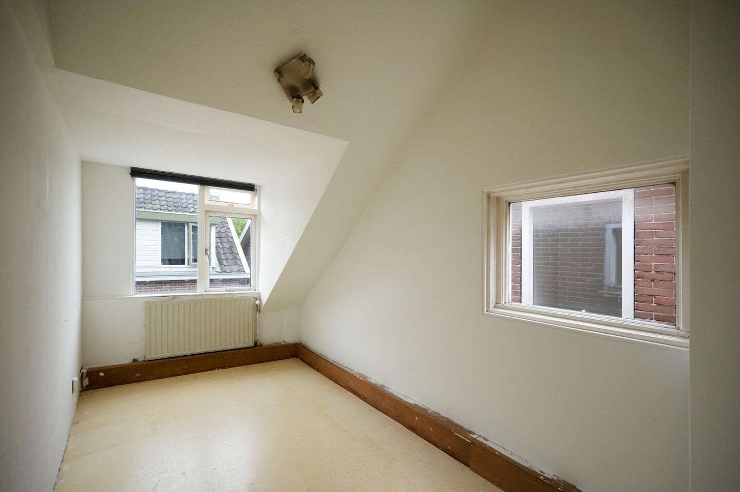 Hoekwoning te koop: Tuinstraat 4, Alphen Aan Den Rijn