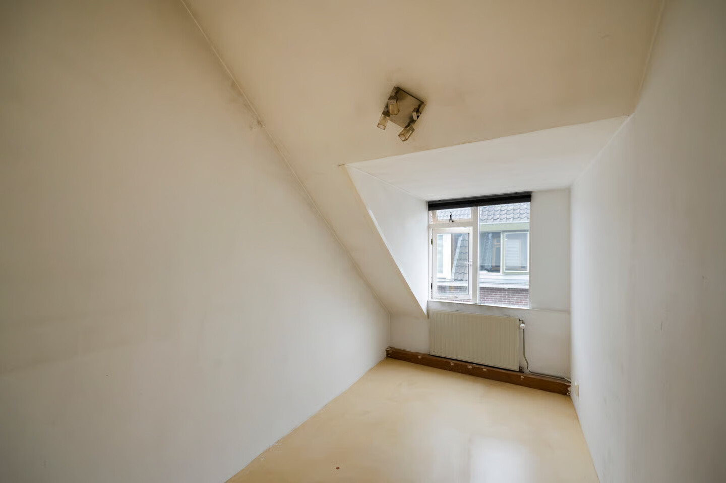 Hoekwoning te koop: Tuinstraat 4, Alphen Aan Den Rijn