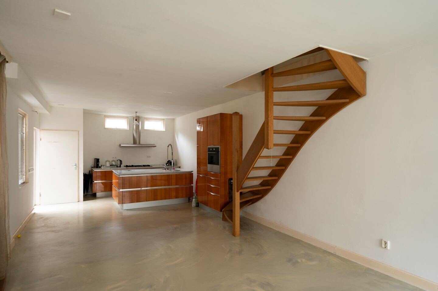 Hoekwoning te koop: Tuinstraat 4, Alphen Aan Den Rijn