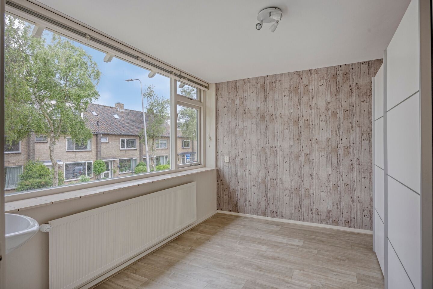 Hoekwoning te koop: Van Boetzelaerstraat 117, Alphen Aan Den Rijn