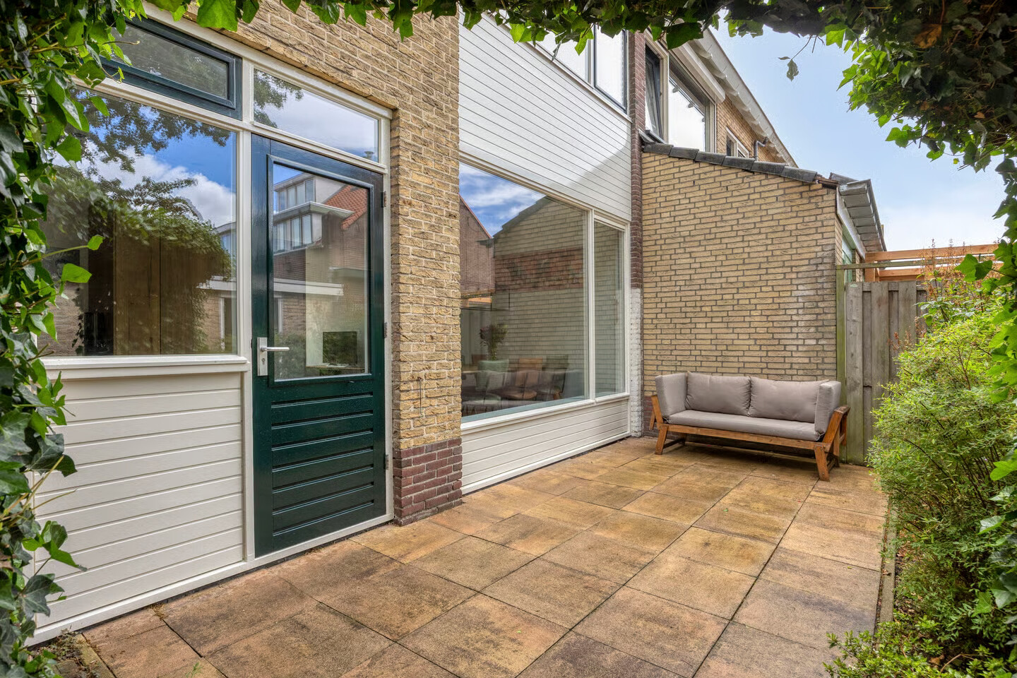 Hoekwoning te koop: Van Boetzelaerstraat 117, Alphen Aan Den Rijn