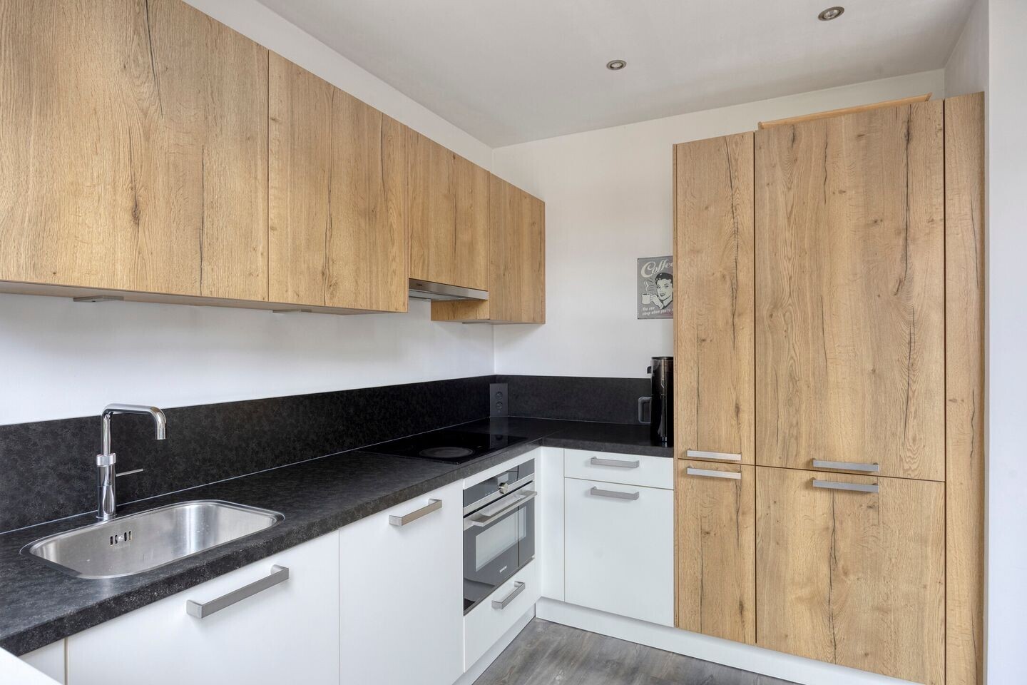 Hoekwoning te koop: Van Boetzelaerstraat 117, Alphen Aan Den Rijn