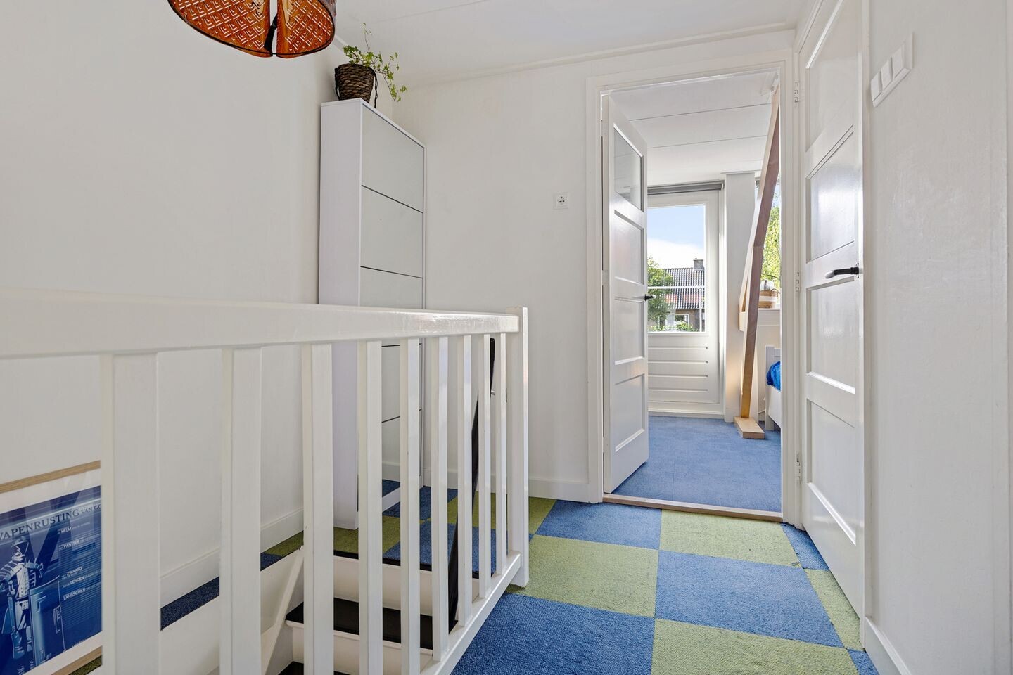 Tussenwoning te koop: Leliestraat 22, Alphen Aan Den Rijn