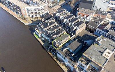 Van Manders. 71