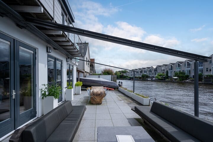 Tussenwoning te koop: Hooftstraat 263, Alphen Aan Den Rijn