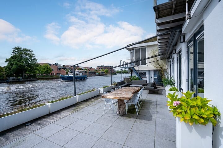 Tussenwoning te koop: Hooftstraat 263, Alphen Aan Den Rijn