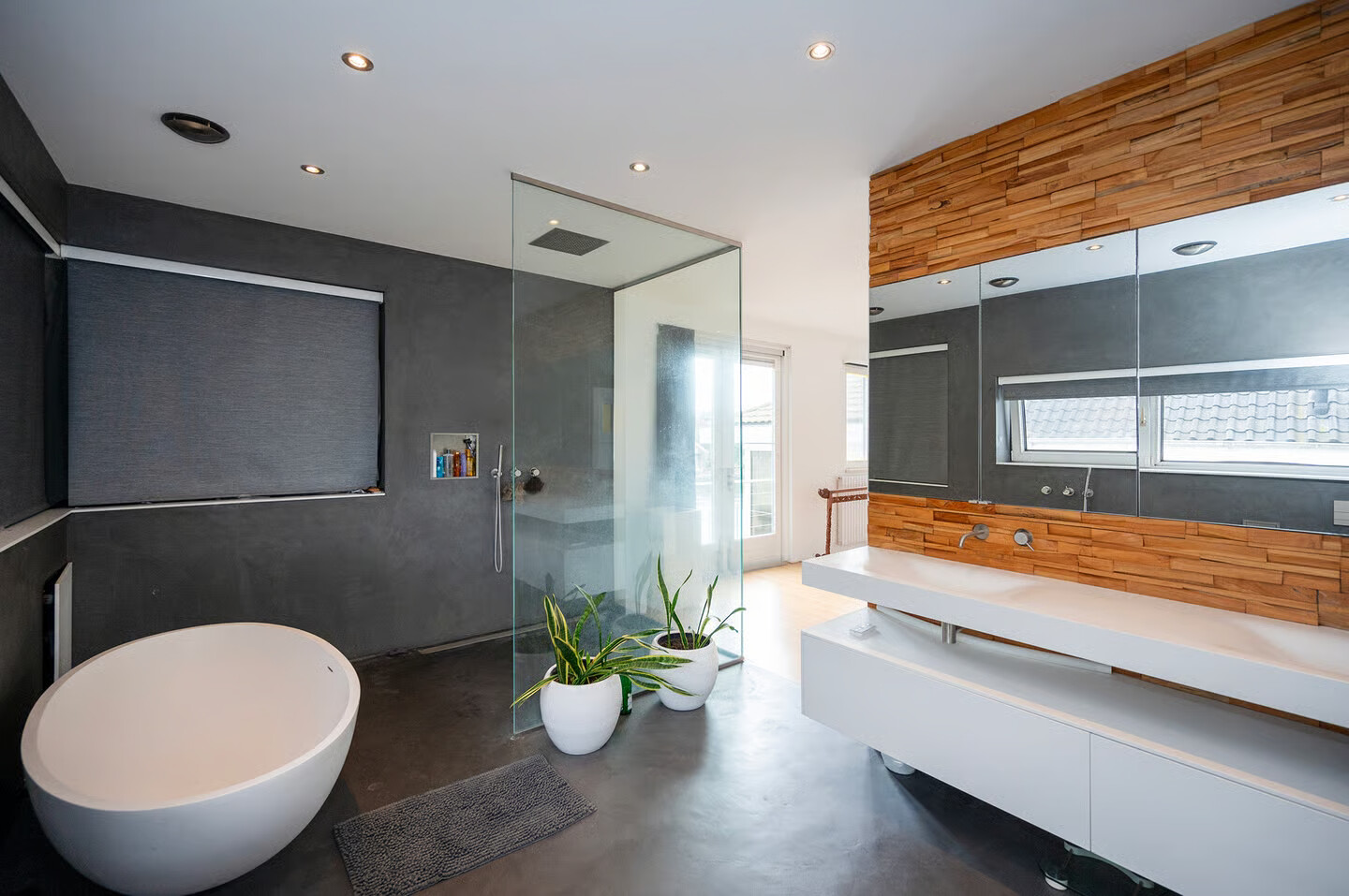 Tussenwoning te koop: Hooftstraat 263, Alphen Aan Den Rijn