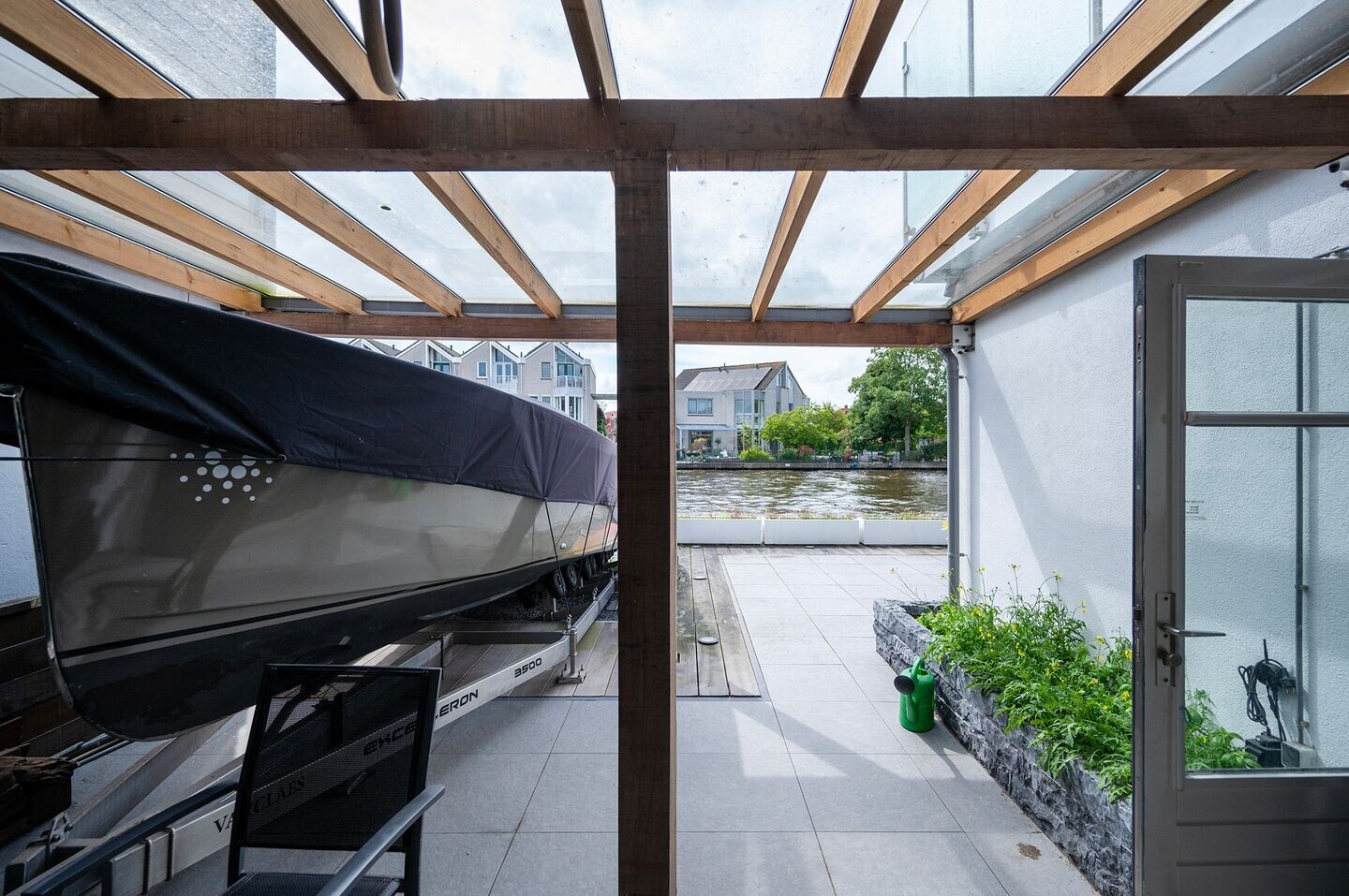 Tussenwoning te koop: Hooftstraat 263, Alphen Aan Den Rijn