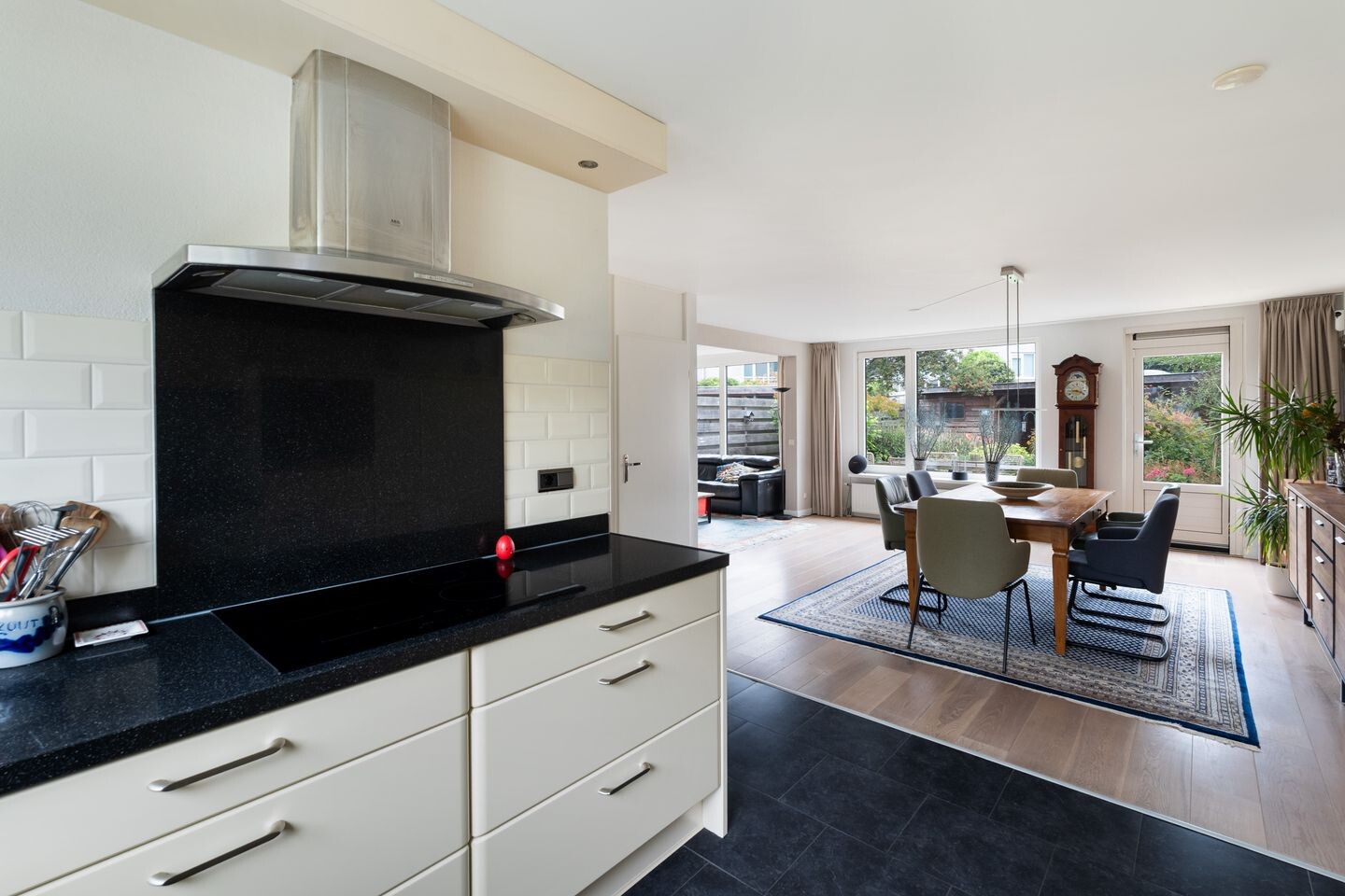 Hoekwoning te koop: Moutmolen 13, Alphen Aan Den Rijn