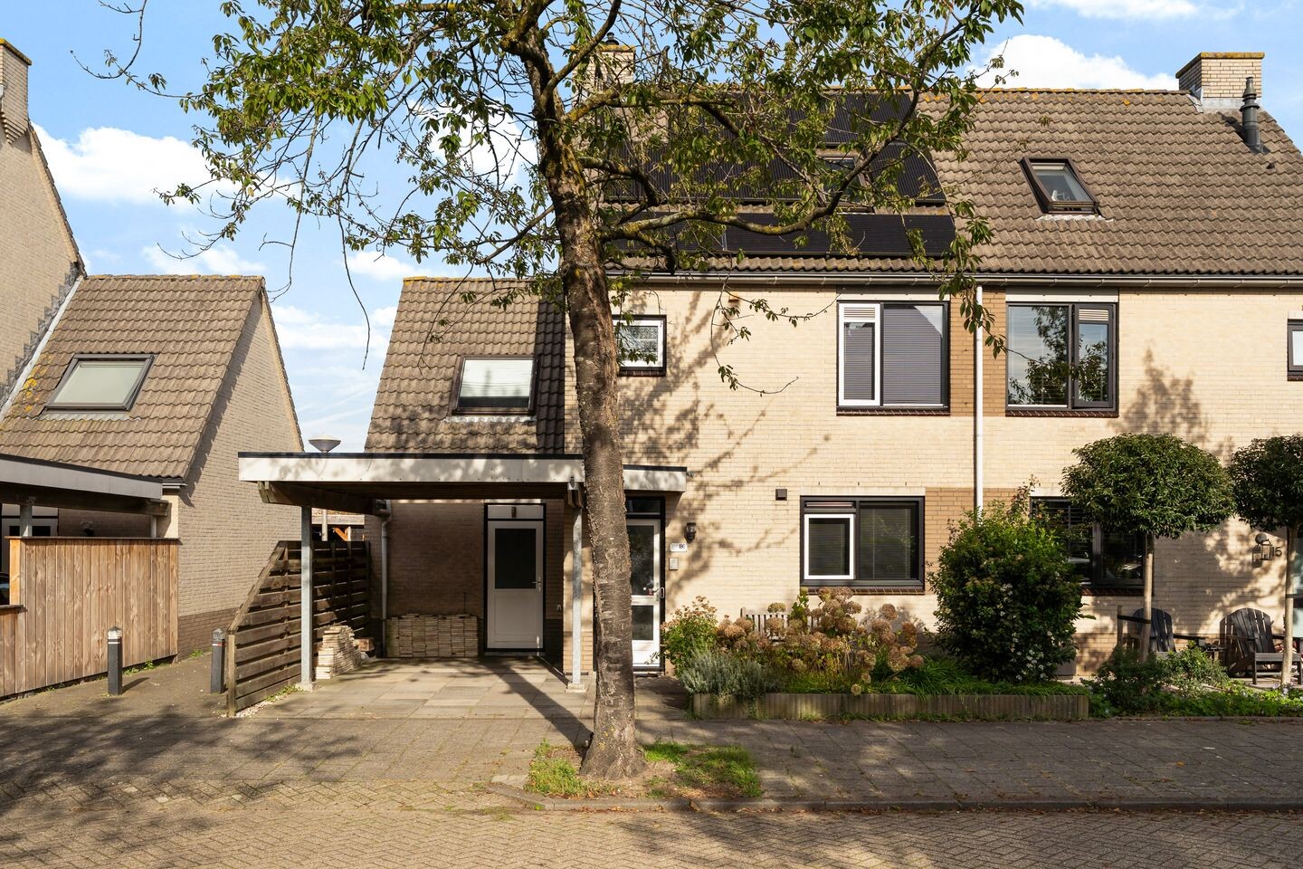 Hoekwoning te koop: Moutmolen 13, Alphen Aan Den Rijn