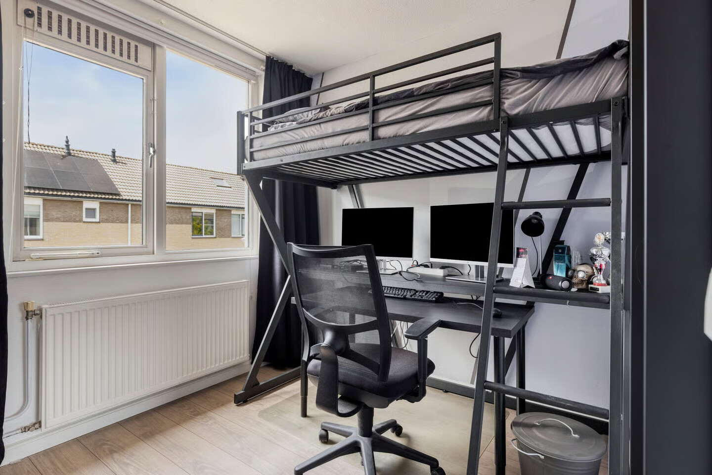 Tussenwoning te koop: Papiermolen 61, Alphen Aan Den Rijn