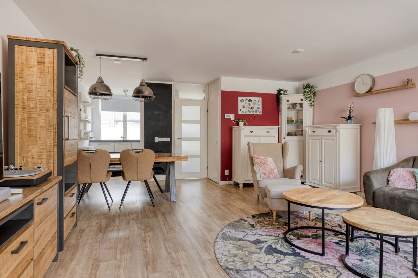 Tussenwoning te koop: Papiermolen 61, Alphen Aan Den Rijn