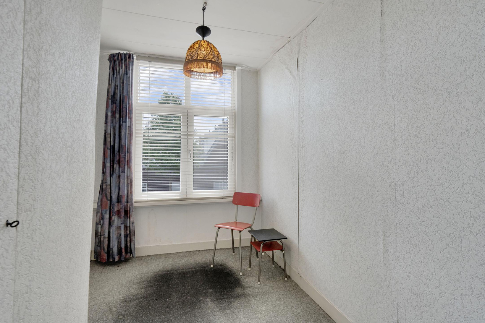 Tussenwoning te koop: J.W.C. Bloemstraat 29, Alphen Aan Den Rijn