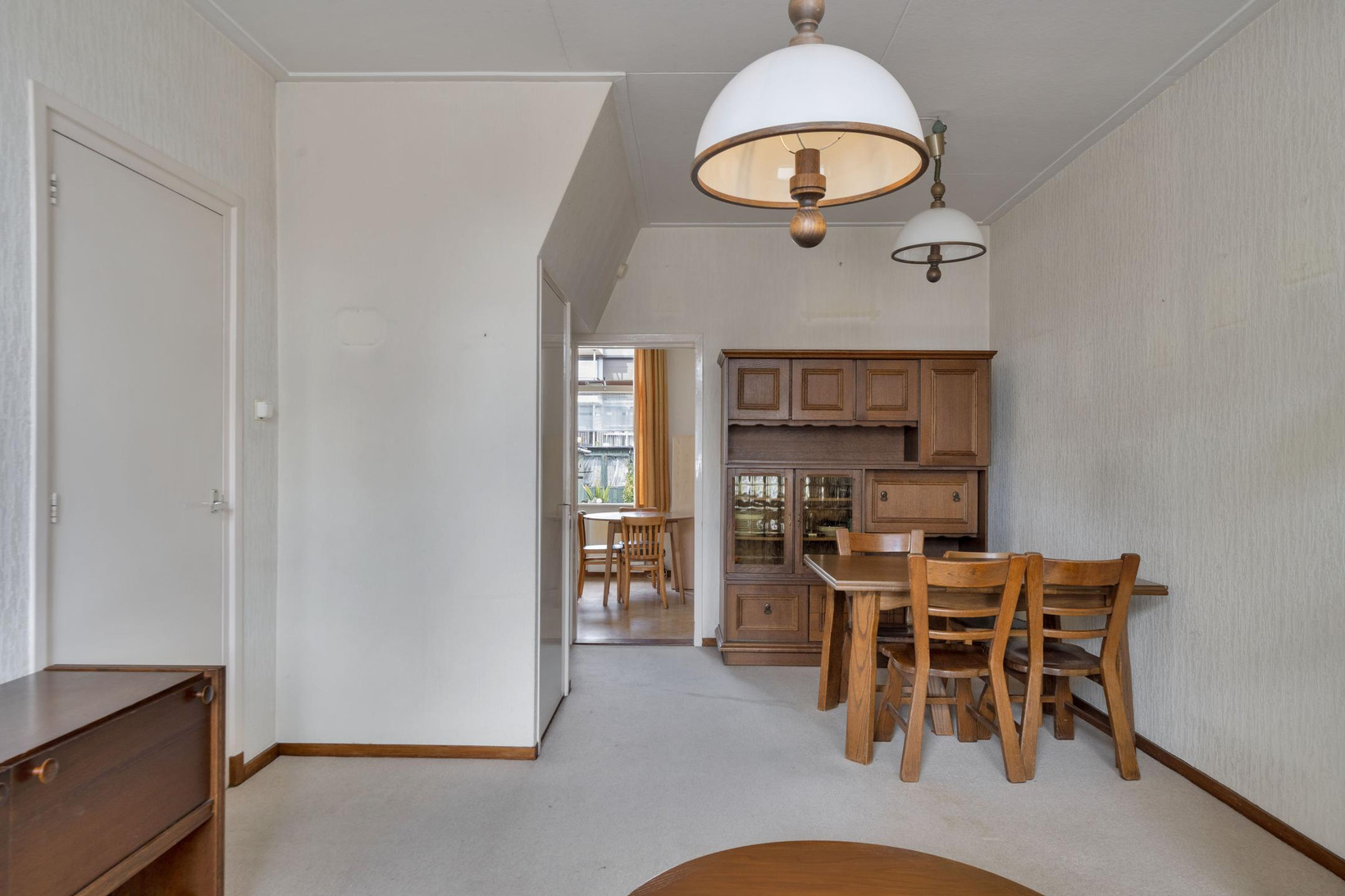 Tussenwoning te koop: J.W.C. Bloemstraat 29, Alphen Aan Den Rijn